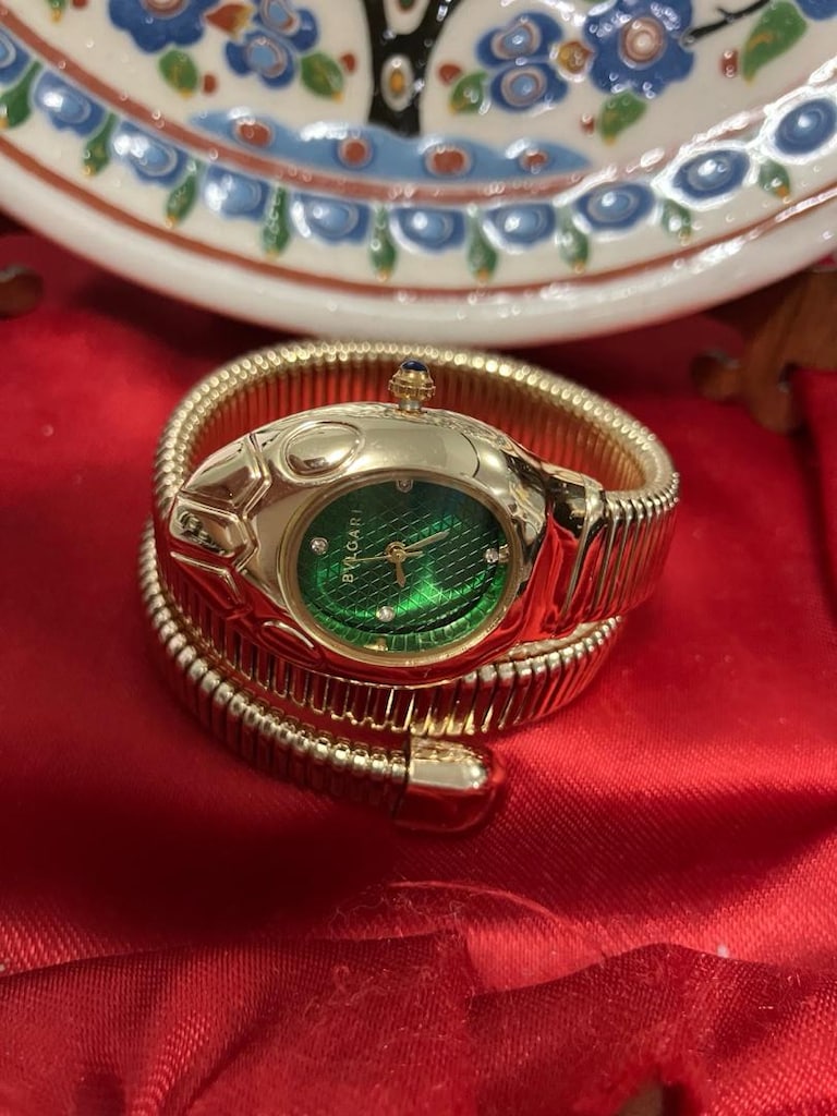 Bvlgari Zarif Yeşil Kadranlı Altın Tonlu yılan kordunlu kadın Saat - 3