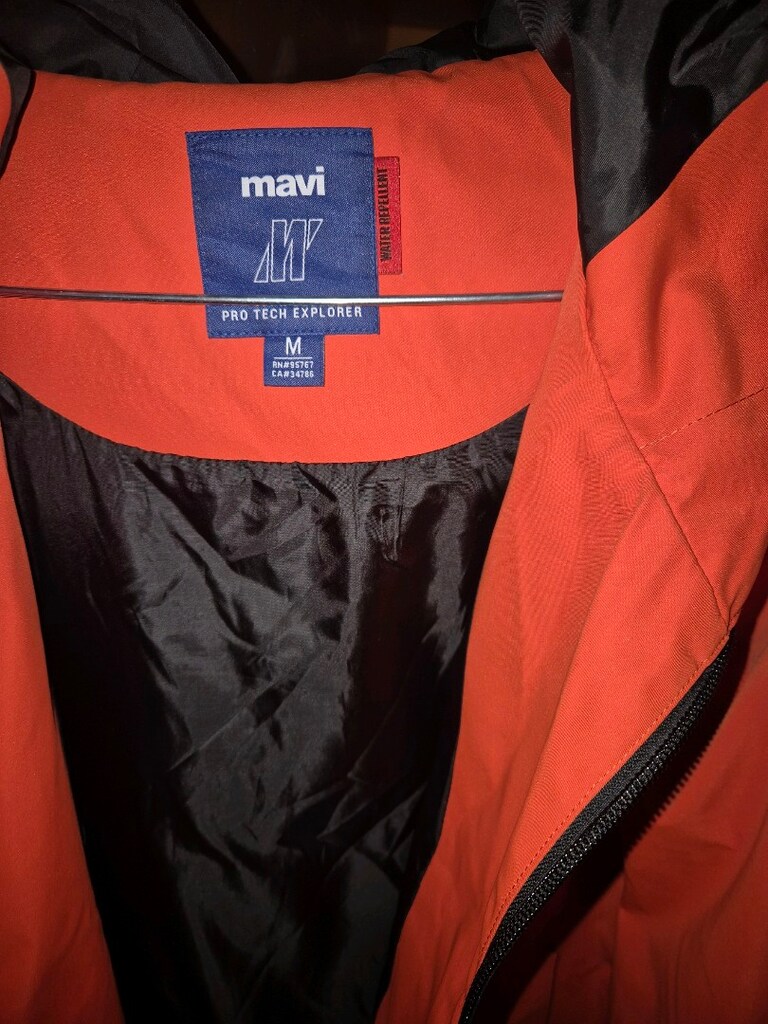 mavi marka yağmurluk birkaçkez kullanılmış — görsel 3/4