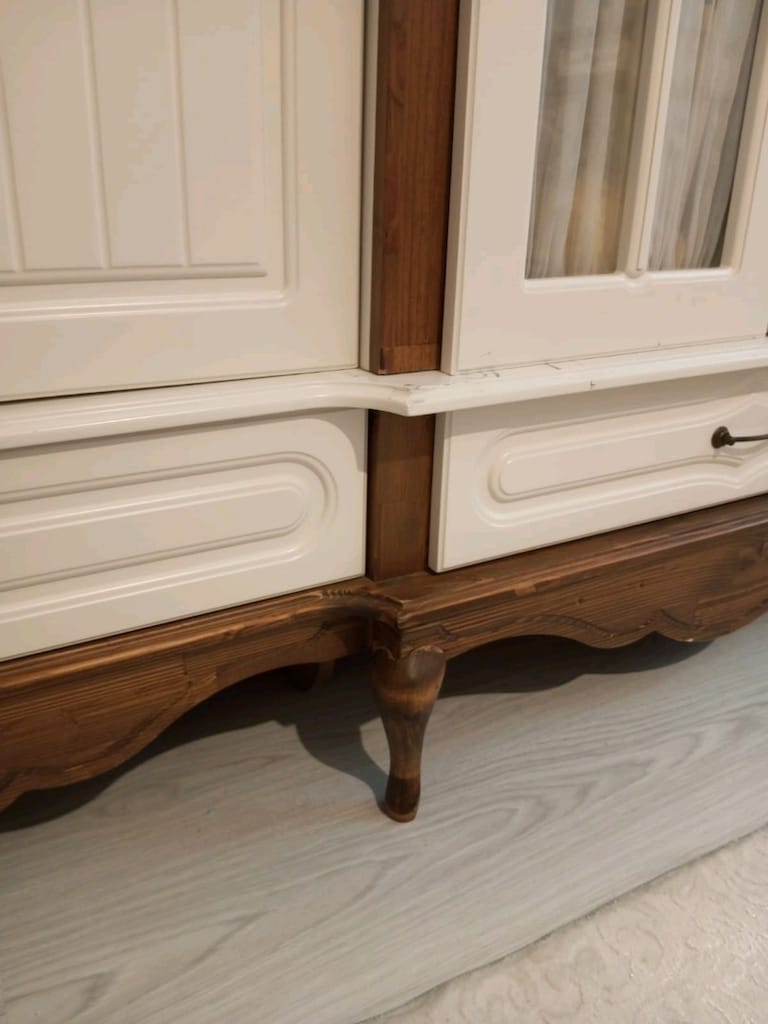 Country Tarzı Masif Ahşap Detaylı 6 Kapılı Yatak Odası Takımı - 5