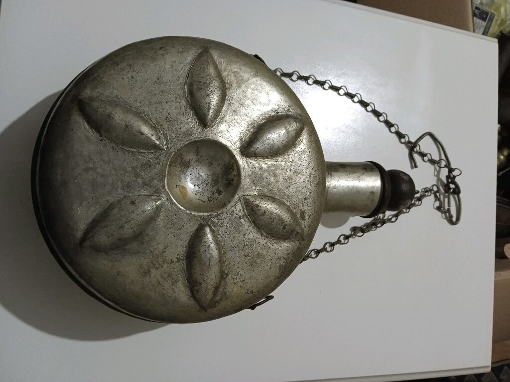 BÜYÜK BOY AHŞAP KAPAKLI KABARTMA DESENLİ HATASIZ BAKIR DEVECİ MATARASI - 5