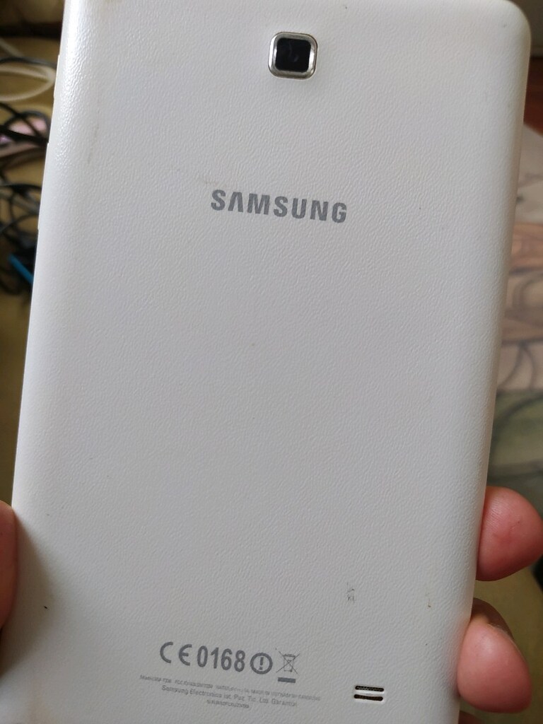 Samsung T230 - 11