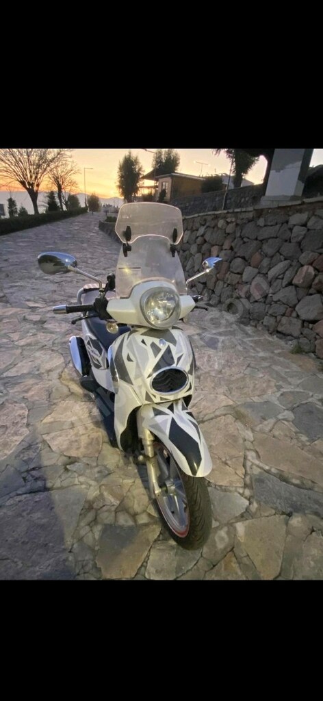aprilla scarabeo 200 cc scooter - 12
