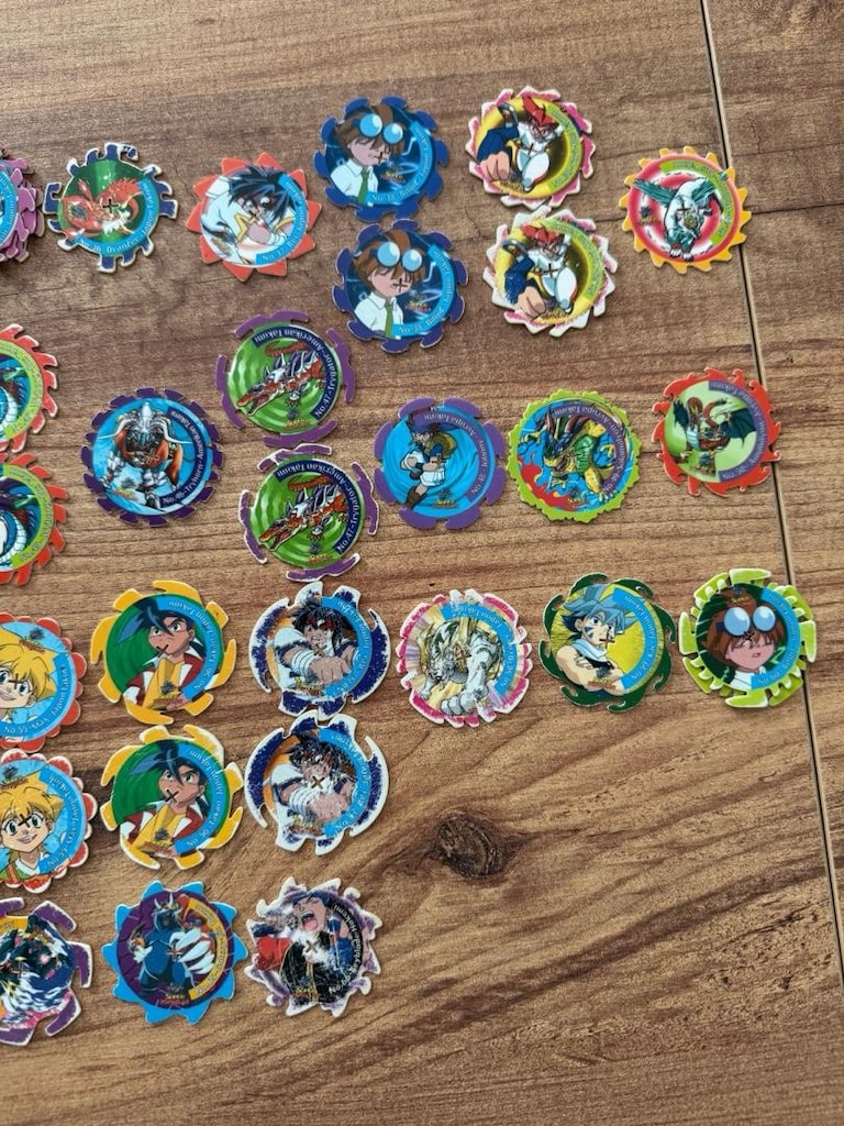 Beyblade SÜPER TOPAÇLAR tasoları satılık - 2