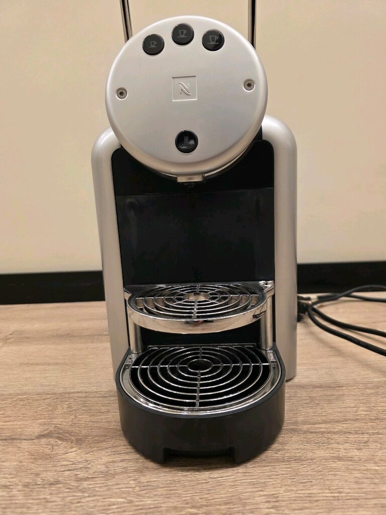 NespressoNespresso Zenius Espresso Kapsül Kahve Makinesi - 6