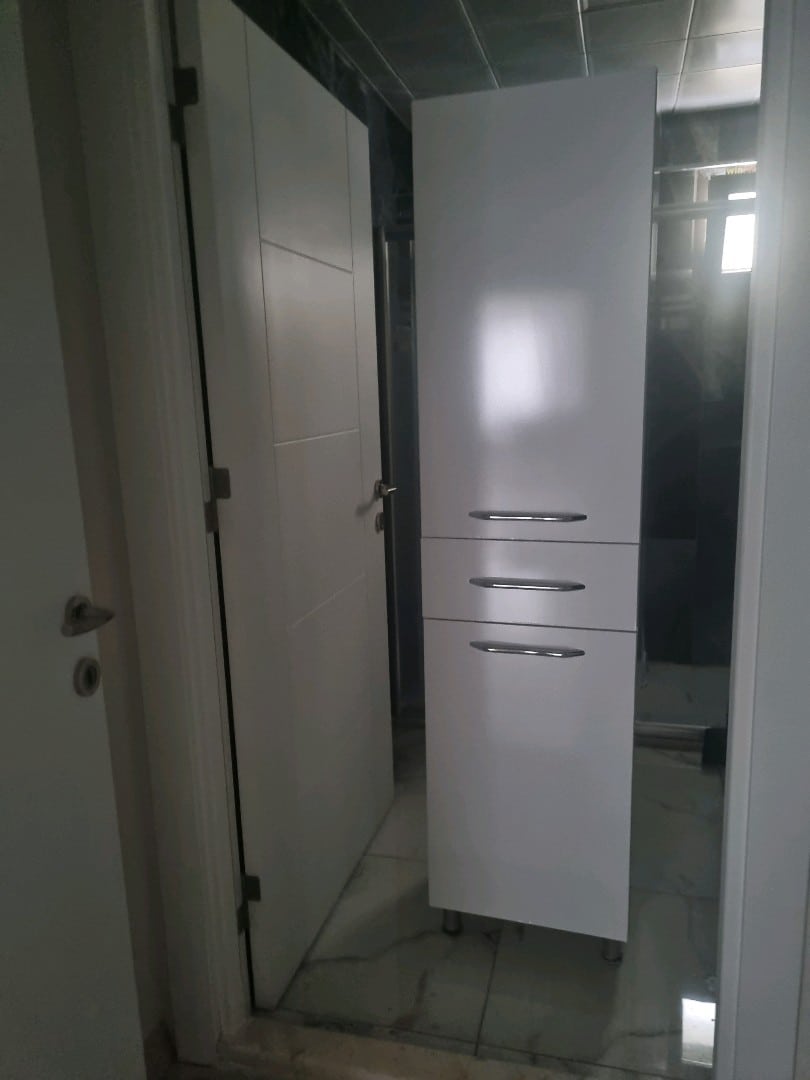 Banyo Dolabi - 2