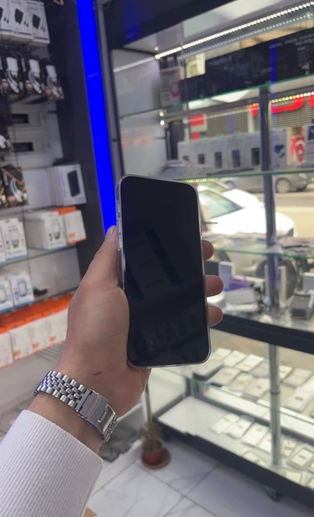 Iphone 15 pro max - 2