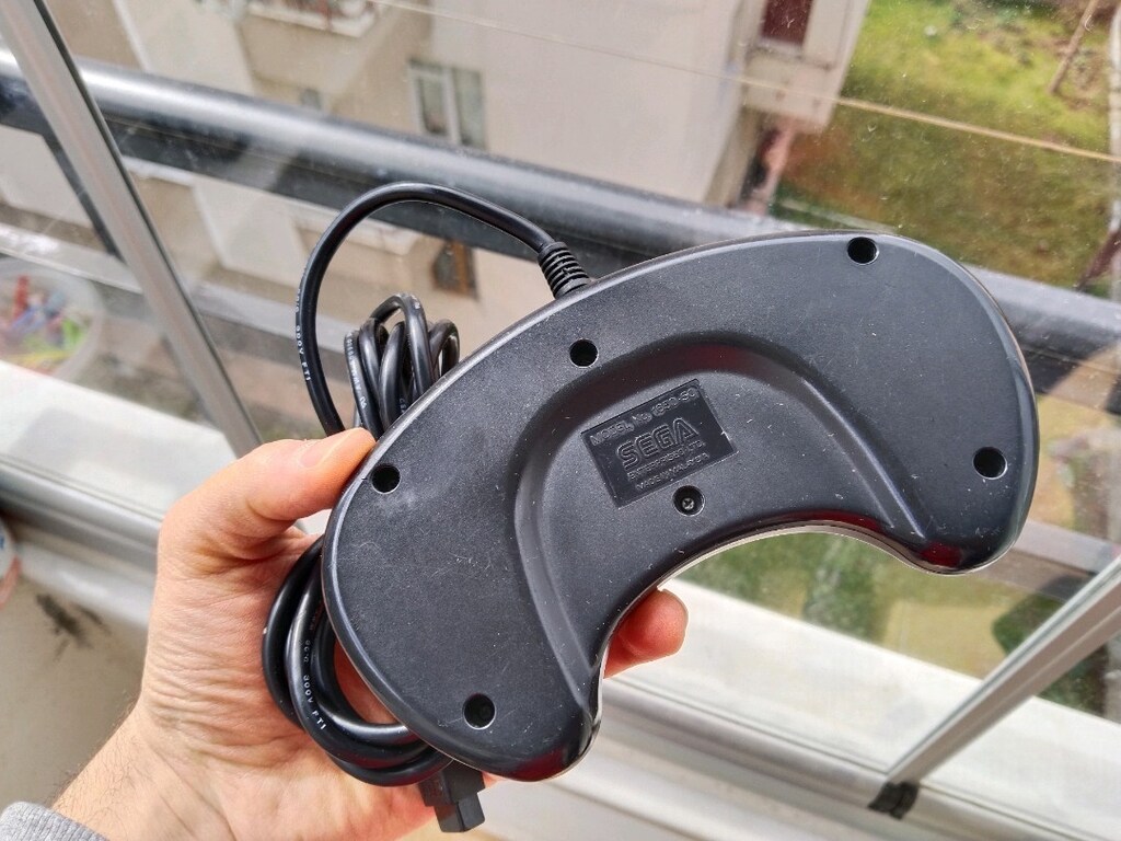 Sega Mega Drive Gri Tuş Kontrolcü Kol - 4