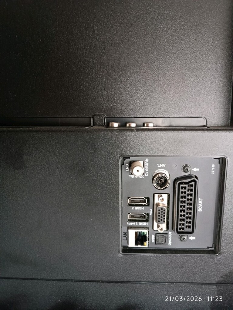 SEG MODEL NO.49 SD.6100 49 SMART LED TV - 2