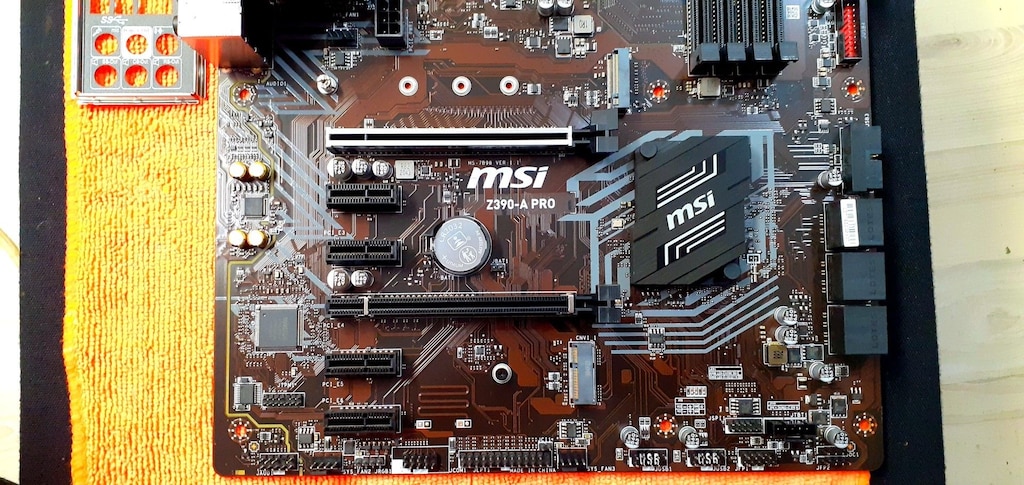 MSI Z390-A PRO (SIFIR GiBi) 8-9.cu Nesil LGA 1151 Soket Anakart - 8
