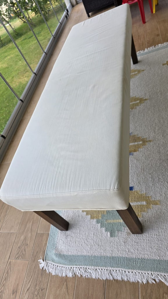Coastal Homes marka bench - 2