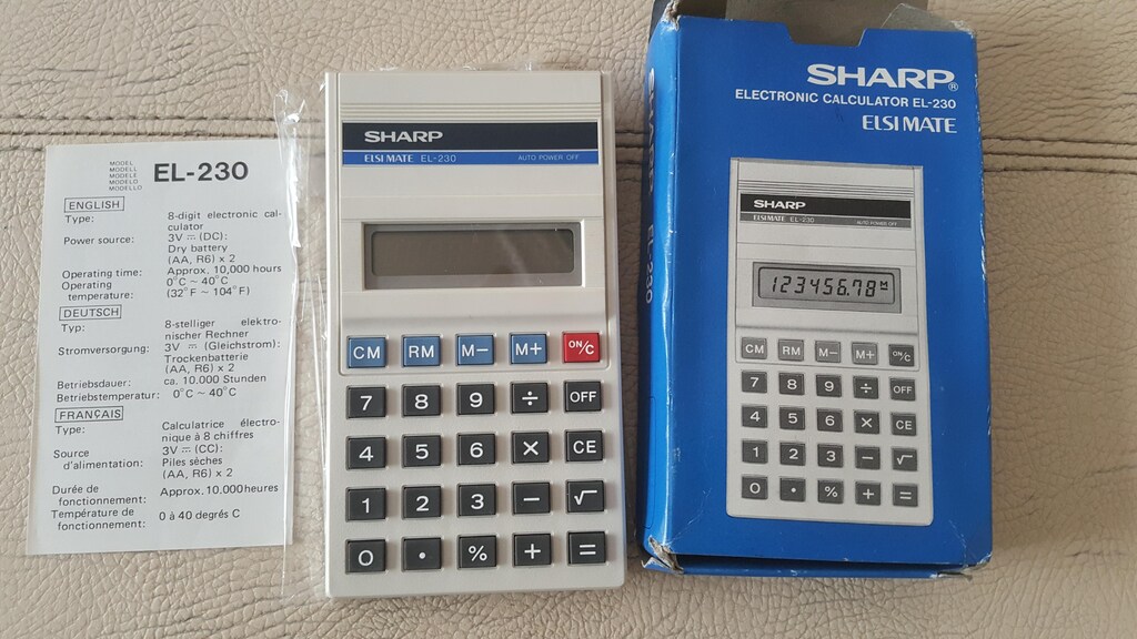 SHARP HESAP MAKİNASI - 2