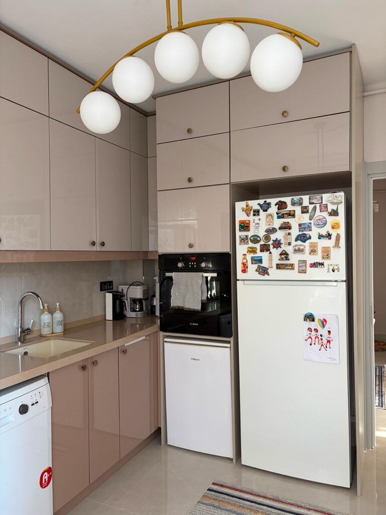 MUTFAK BANYO ANTRE YATAK ODASI ÇOCUK ODASI DOLAP ÇEŞİTLERİ ÖZEL ÖLÇÜ - 2