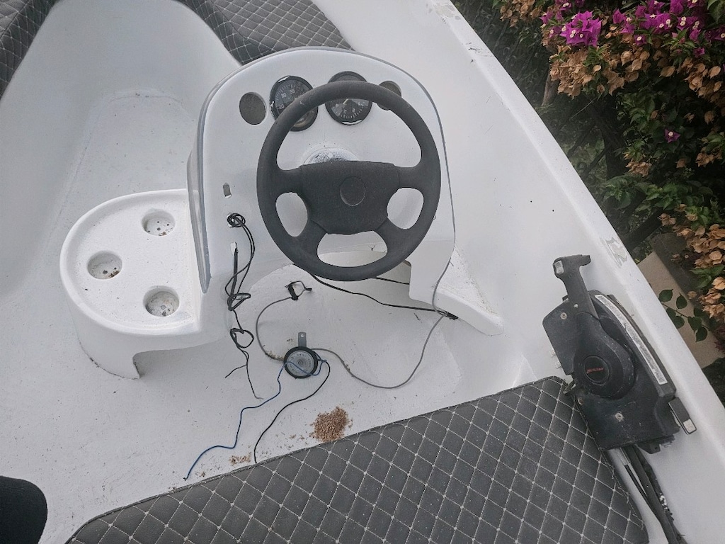 2 zamanlı,Marş Trimli ve Direksiyonlu Tekne - 5