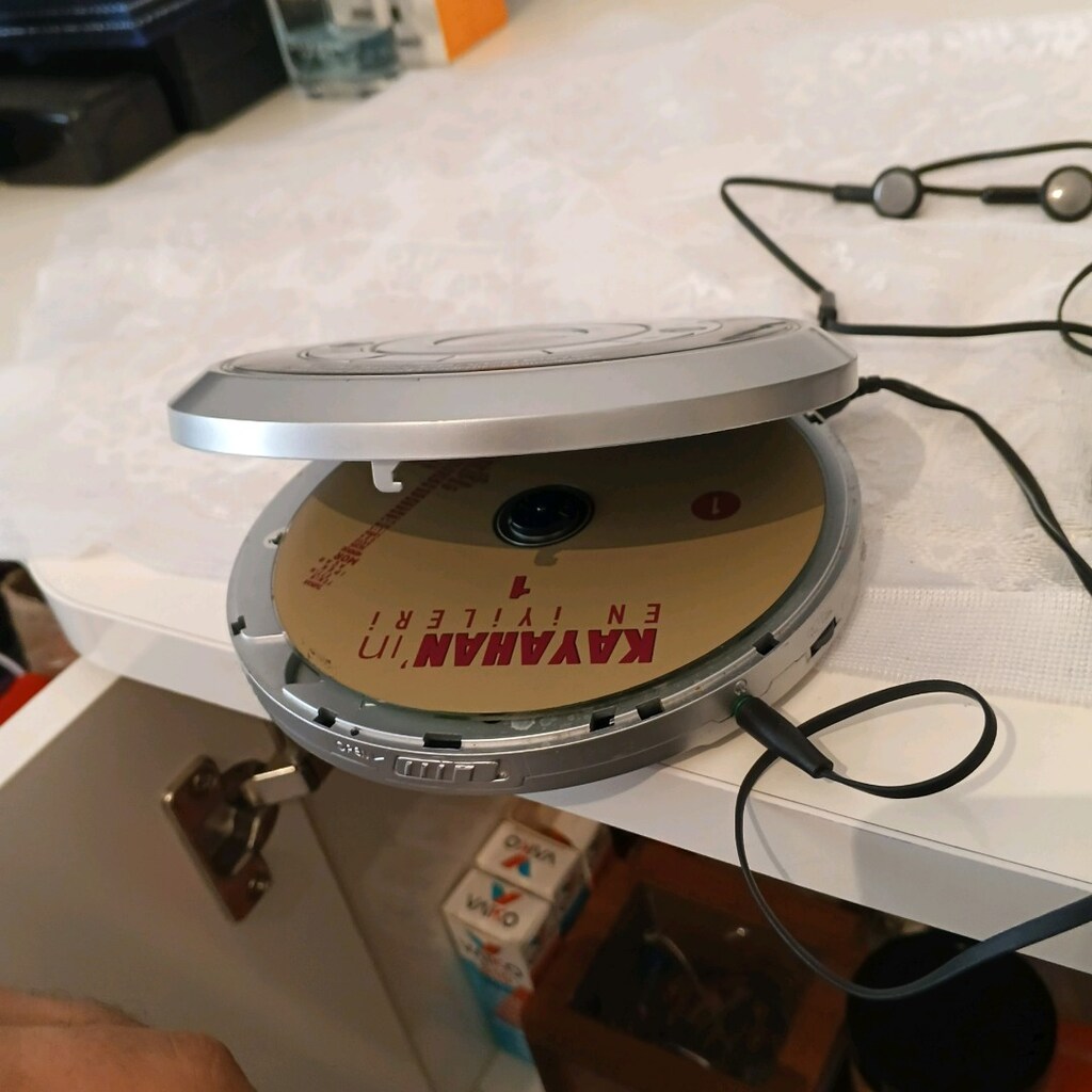 CD RADYO ÇALAR PREMİER - 8