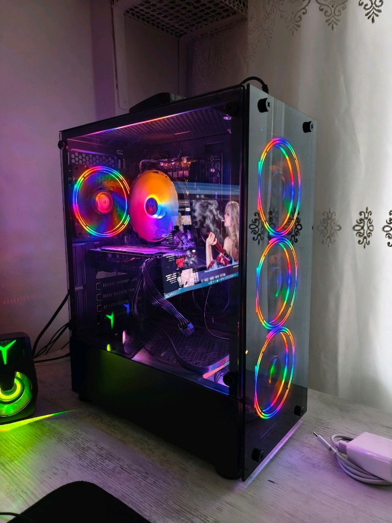 RGB 4 fanlı masaüstü bilgisayar kasası (BOŞ KASA) 120mm - 3