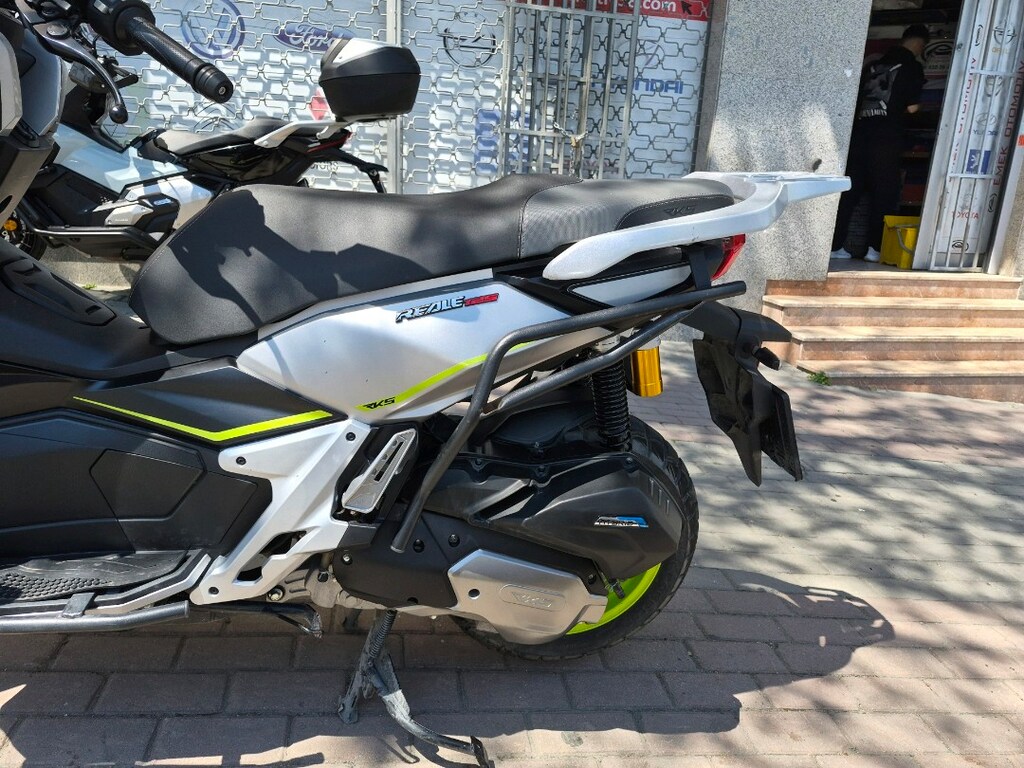 Titiz kullanışmış Reale 125 Ruhsatta Çantalı - 9