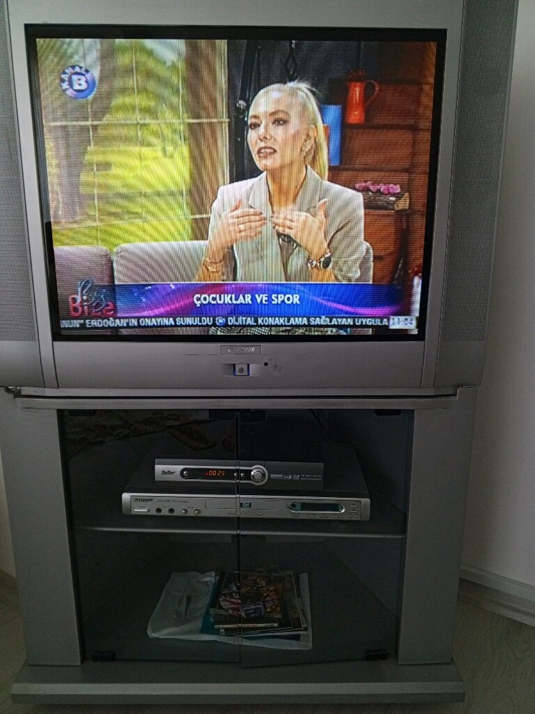 Televizyon Arcelik. 72 ejran - 3