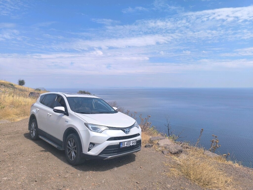 Sahibinden Rav4 Hybrid Otomatik Premium Plus - 7