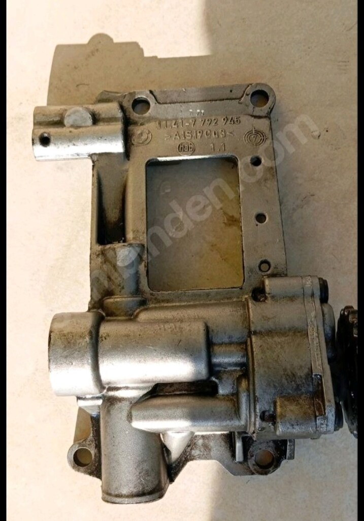 Bmw x5 e38, e39,46,e70, e71, E60,e61,e65,e83,53m50,m52, m57 yağ pompas - 2
