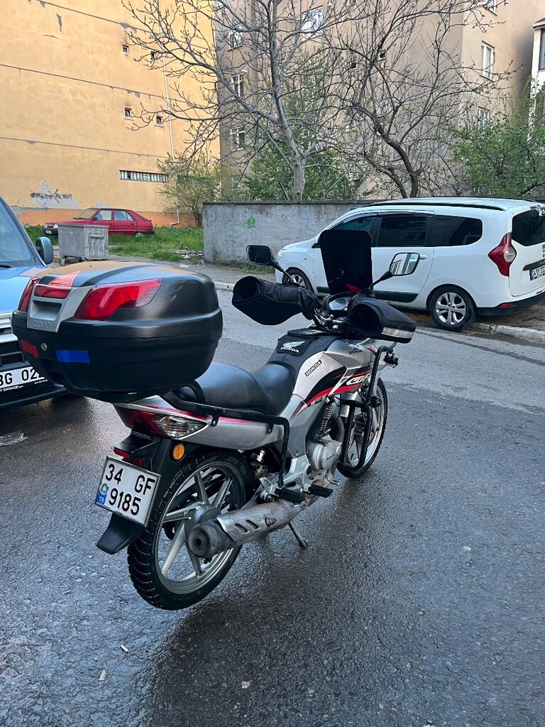HONDA CBF 150 - 5