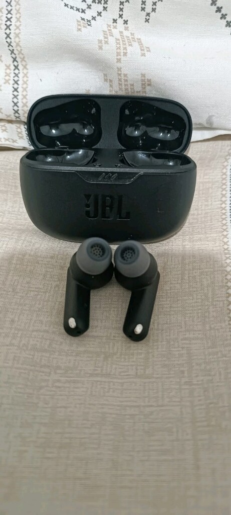 Satılık JBL siyah Kablosuz kulaklık - 2