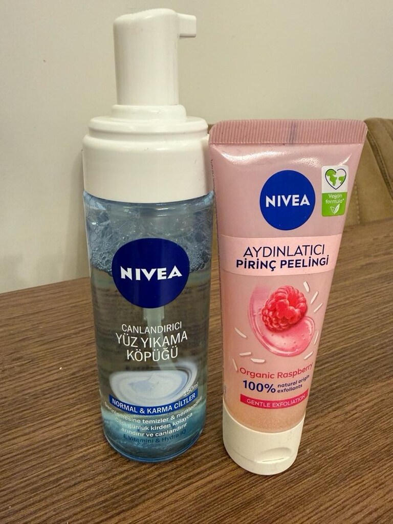 Nivea Yüz Yıkama Köpüğü ve Peeling - 2