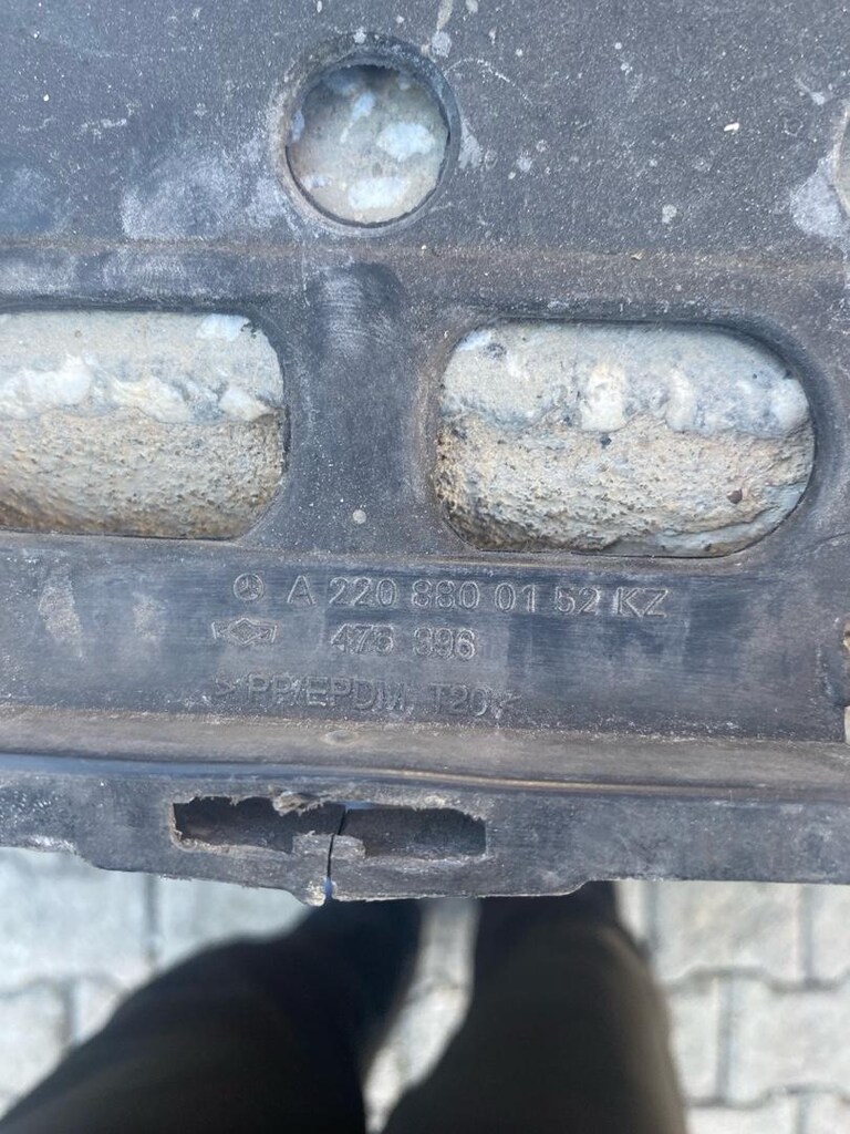 mercedes w220 arka tampon orta braket - 4