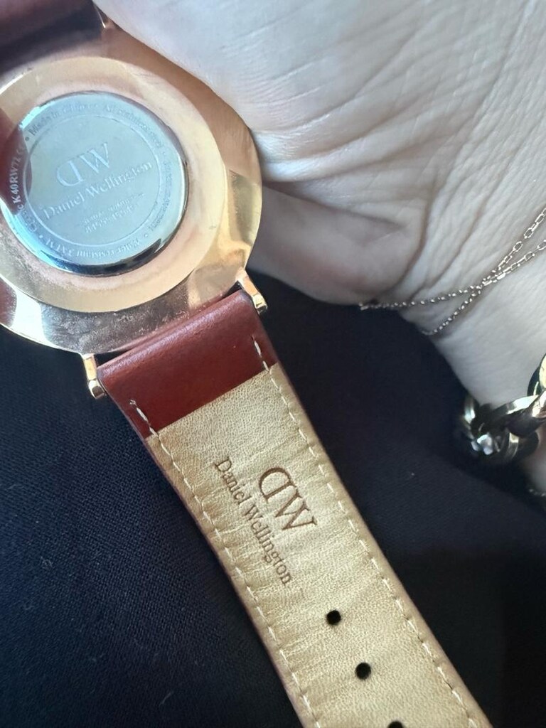 daniel wellington saat - 5