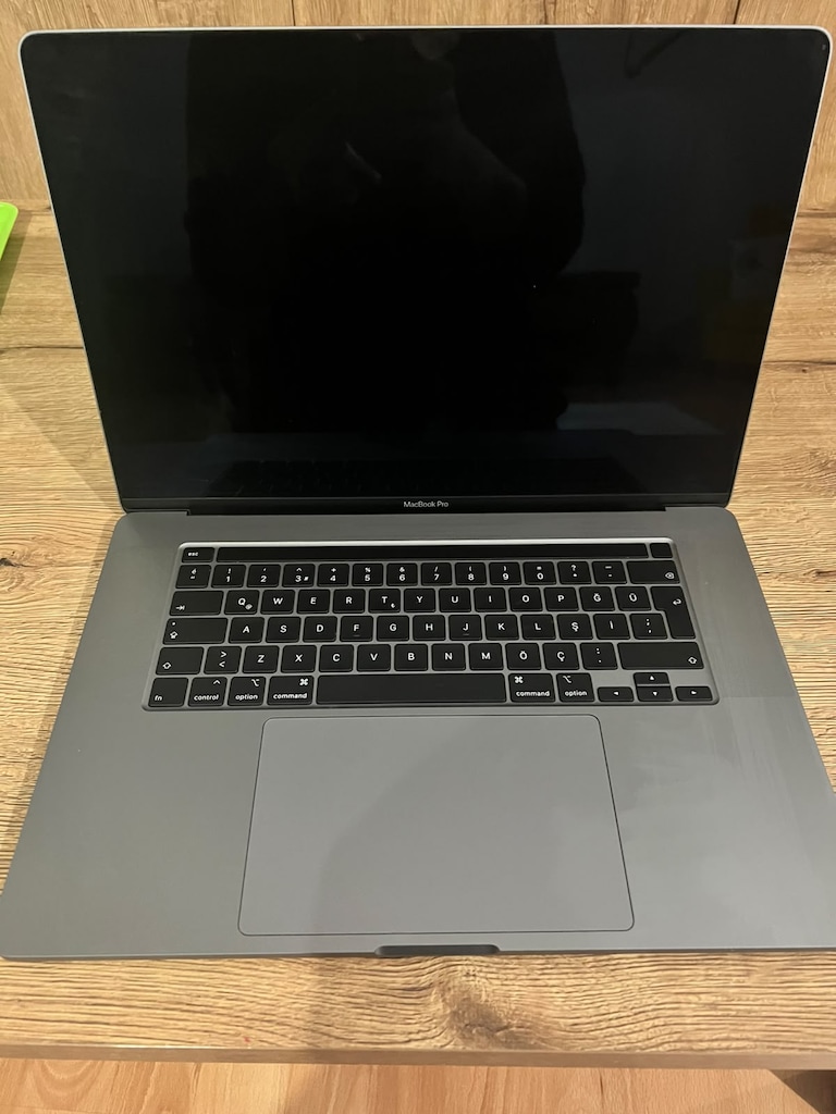 MacBook Pro 16" 2019 i7 16GB 512GB 5300M Kusursuz, Pil %99 - 2
