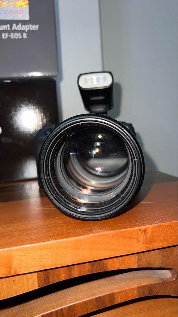 canon eos rp 132 L mm f2 - 8