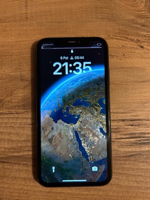 iPhone 11 64 gb TR Cihazı