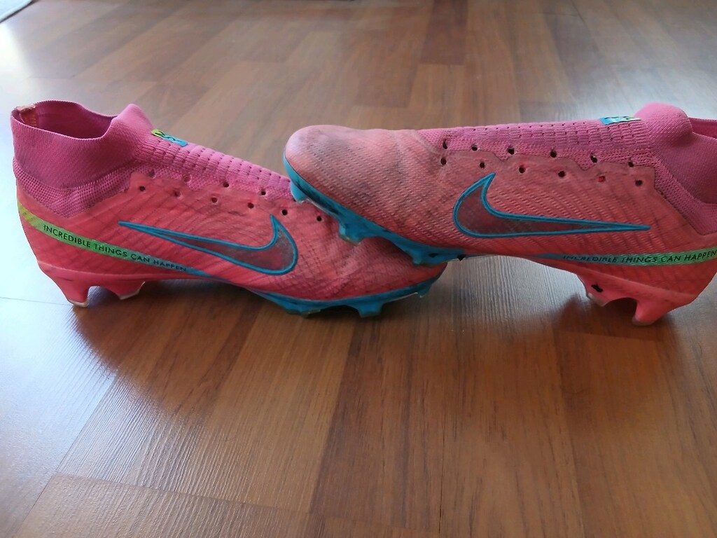 Nike - 2