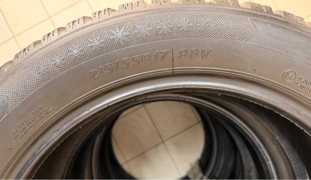 215/55R17 LASSA SIFIRDAN FARKSIZ 4 ADET ÇIKMA (DOT: 30/22) - 3