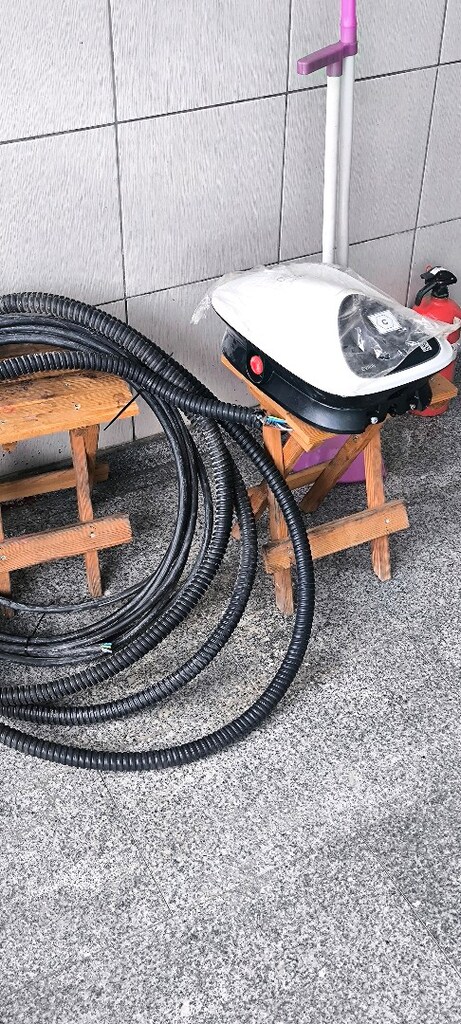 Schneider EVH4S11N2 Ev Tipi Elektrikli Sarj Ünitesi - 3