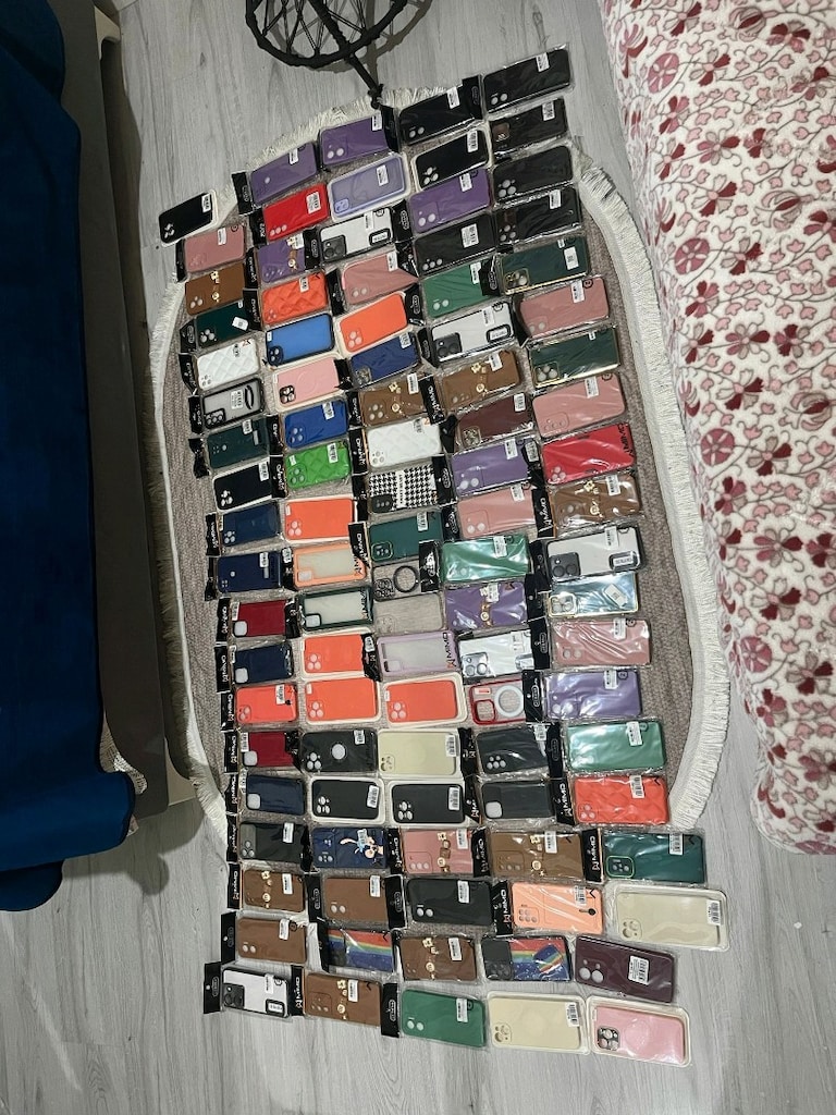 200 adet telefon kılıfı - 3