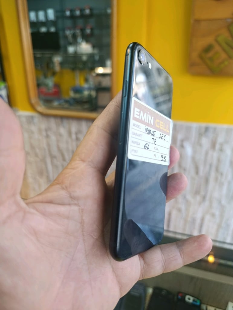 iPhone see TR - 4