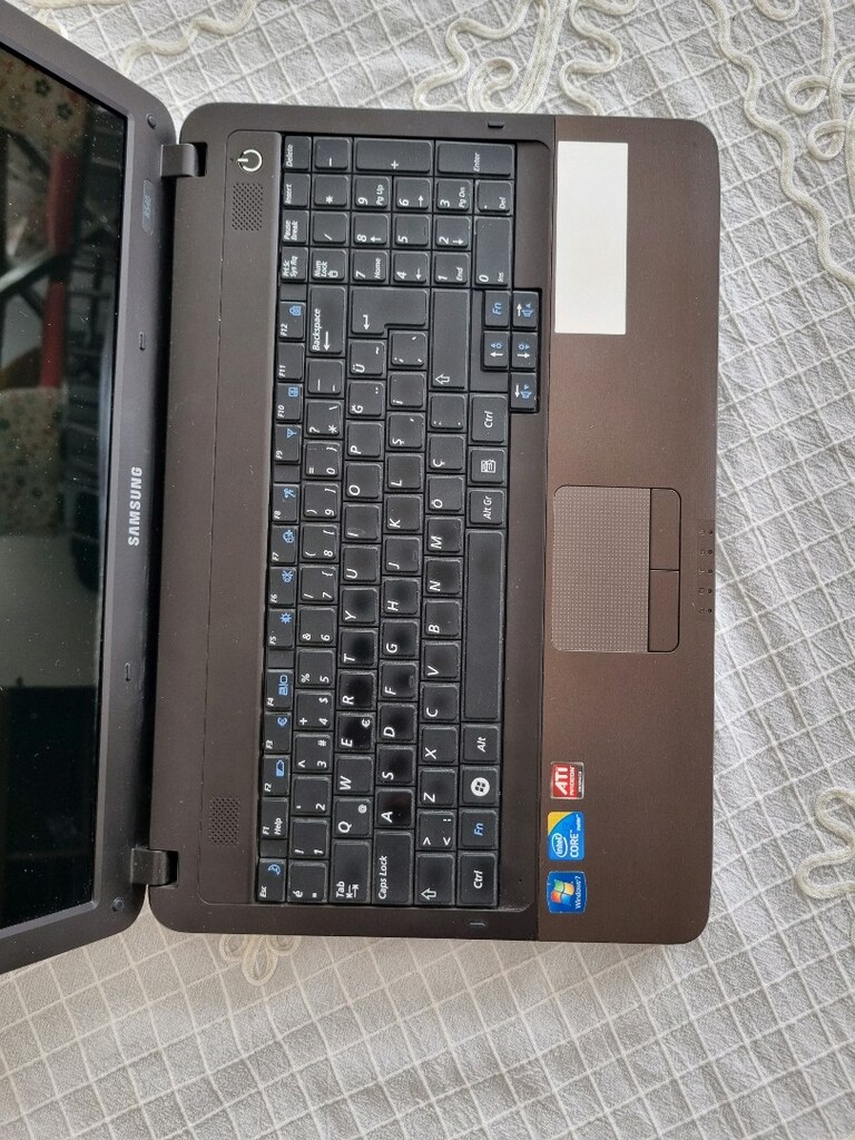Samsung İ3 laptop - 2