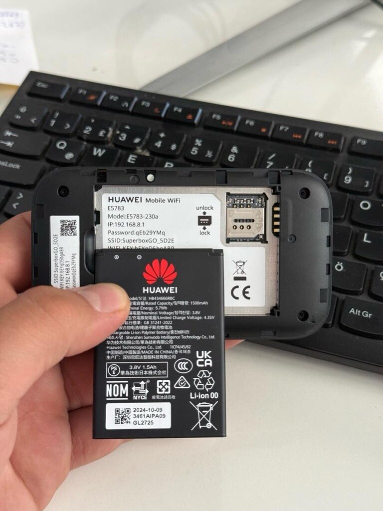 SüperBox Go Huawei Mobil Wifi E5783-230A - 3