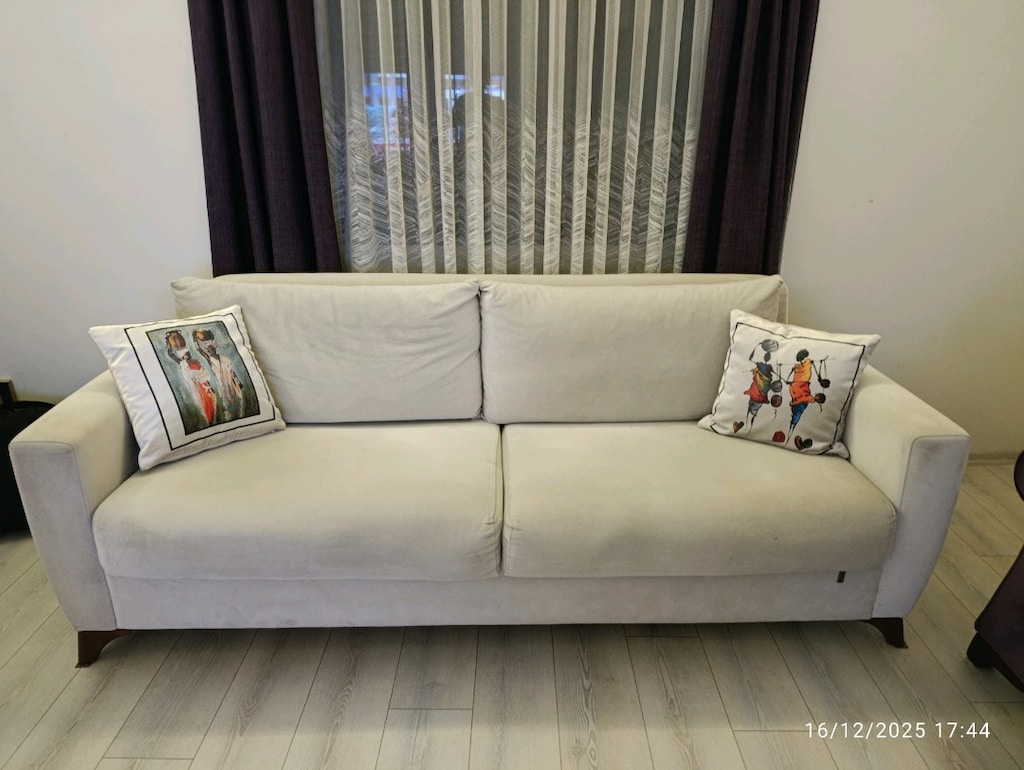 Kanepe Üçlü - 2