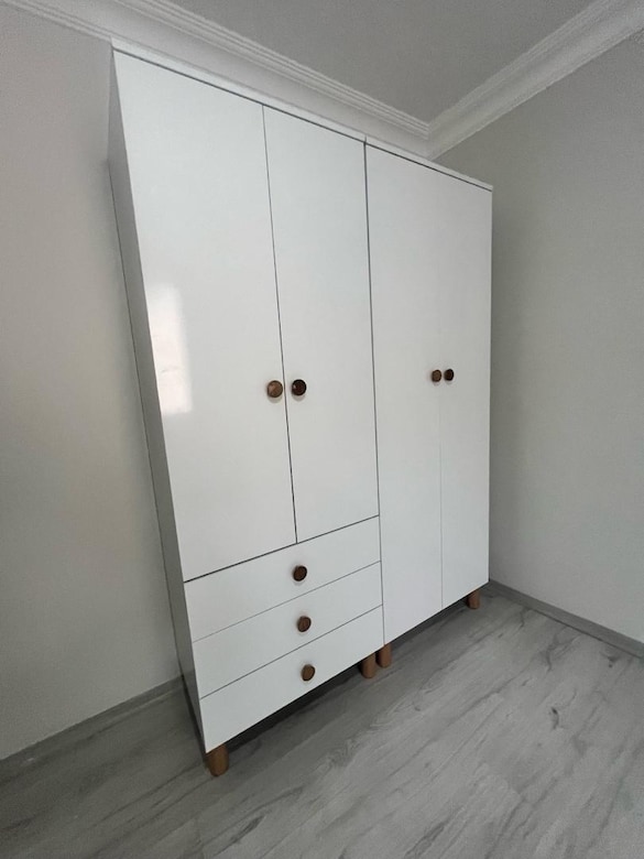 ELBİSE DOLABI - 2