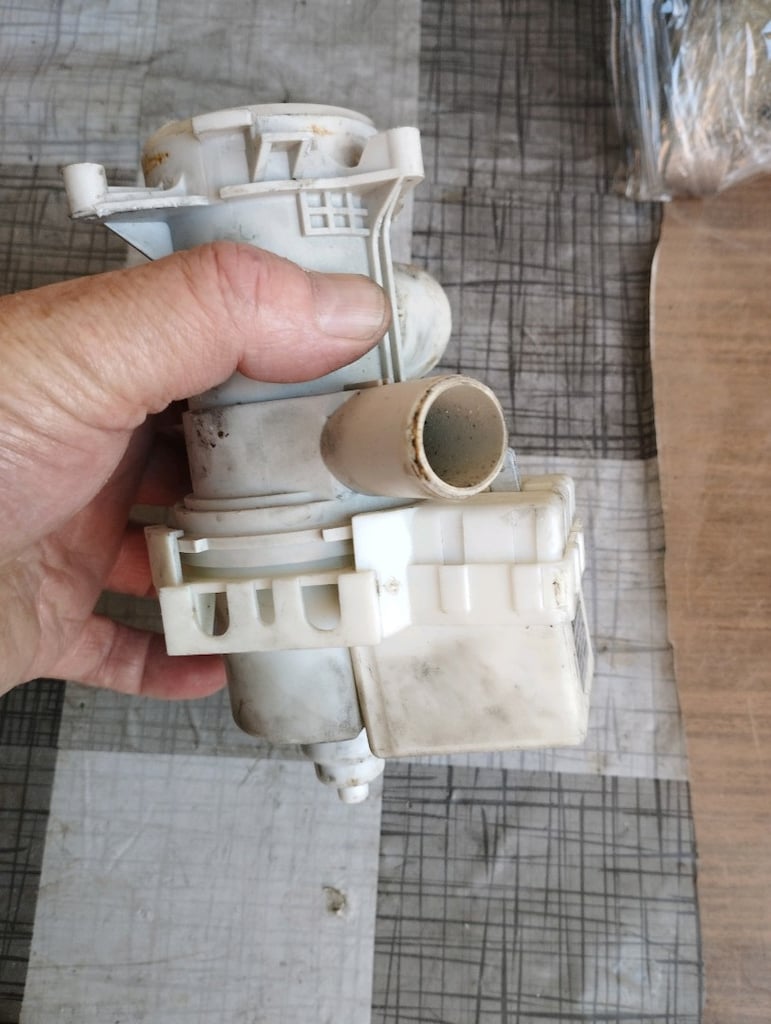 Beko çamaşır makinesi su atma pompası - 2