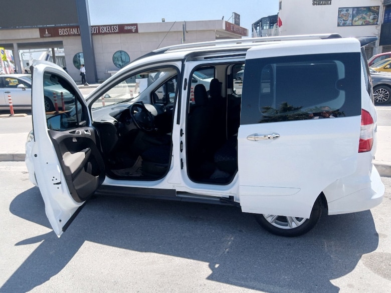 2022 Tourneo - 11