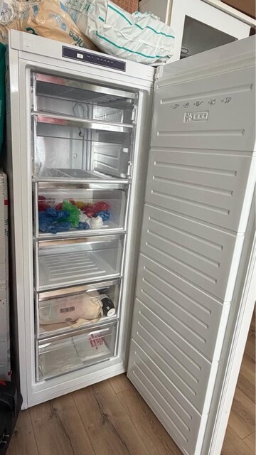 SIFIR AYARINDA VESTEL DERİN DONDURUCU