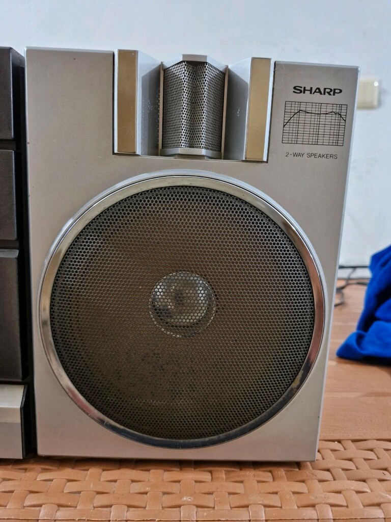 sharp 700 - 4