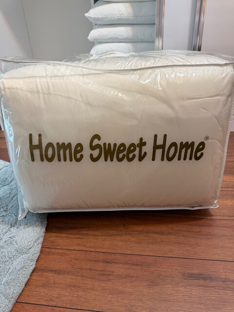 Home Sweet Home yatak örtüsü