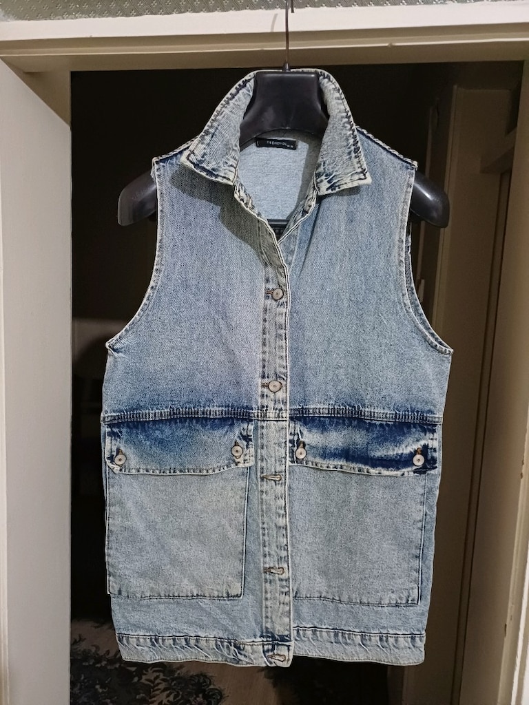 38 beden Trendyol Açık Mavi kot yelek boy 75 göğüs 52 Açık mavi