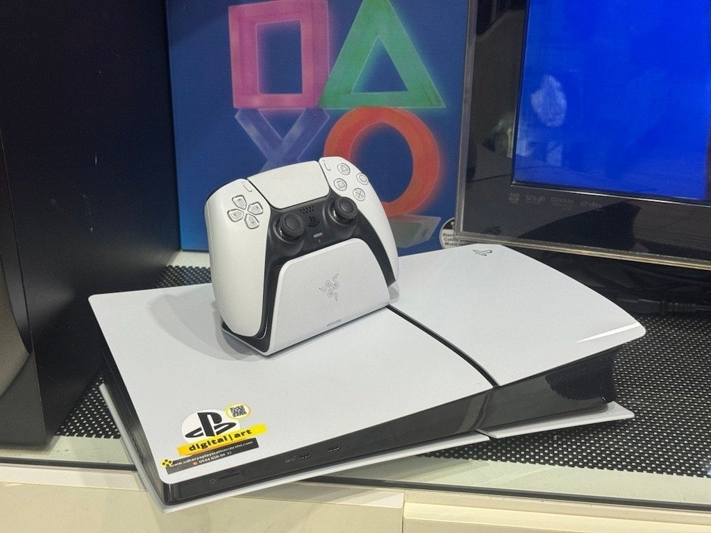 PLAYSTATION PS5 ALL DIGITAL 825 GB-2 EL YENİ SERİ OYUNLU - 5