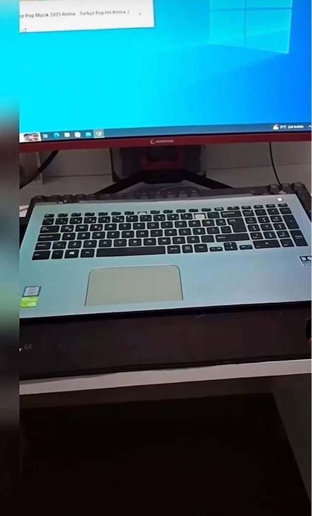 Casper f600 i5 7.nesil 2 gb harici ekran kartı var menteşe kırık olduğ - 2