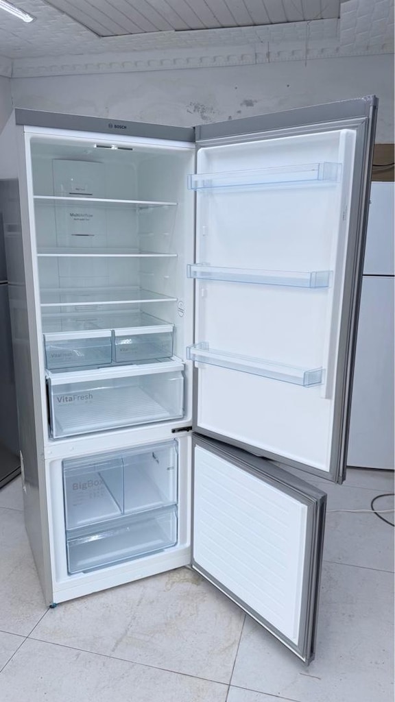 Bosch 505 LT No-Frost Buzdolabı – Orijinal, Hiç Tamir Görmemiş - 9