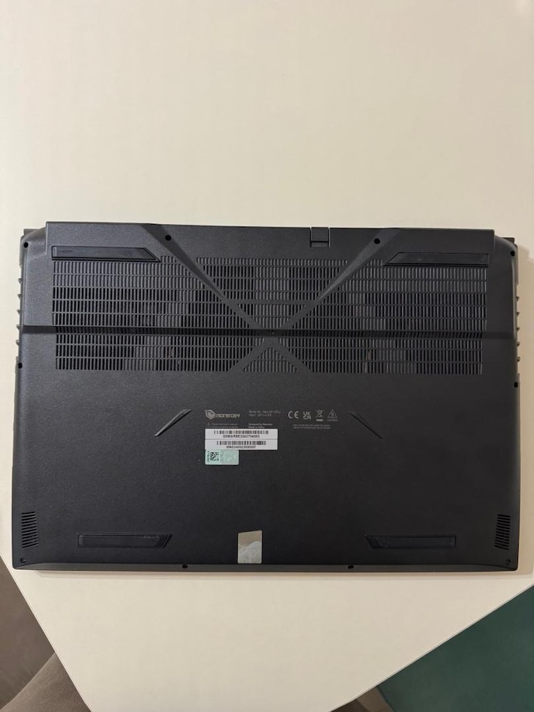 Garantili lisanslı Monster Abra A5 V20.4 i5 15.6 16ram 500ssd rtx4050 - 3
